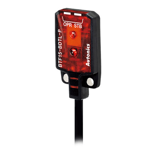 BTF15-BDTL-P Fotoelektromos-optikai érzékelő lapos 12-24VDC 15mm/PNP háttérel. L.ON IP67